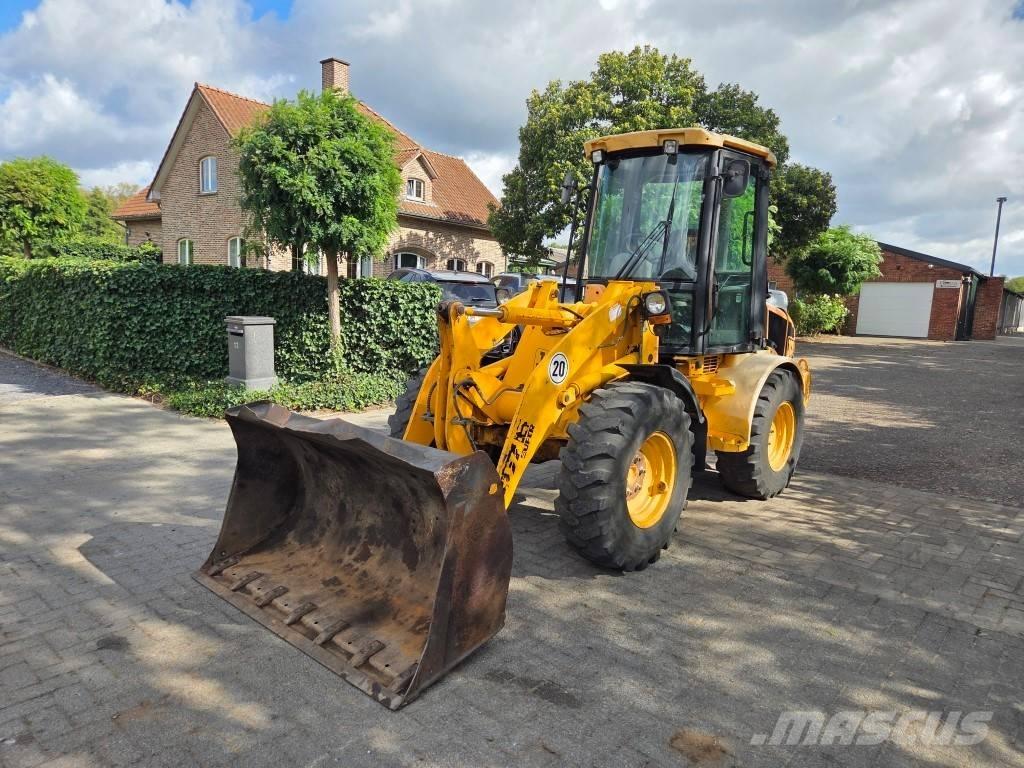 JCB 407B Super Ładowarki wielofunkcyjne