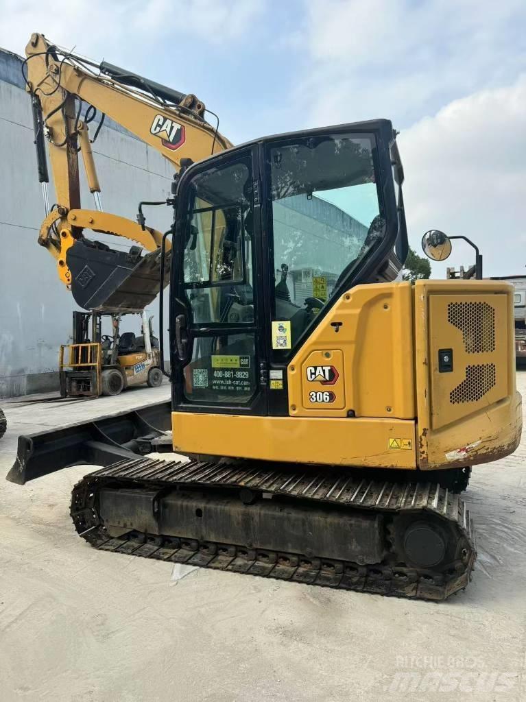 CAT 306 Minikoparki