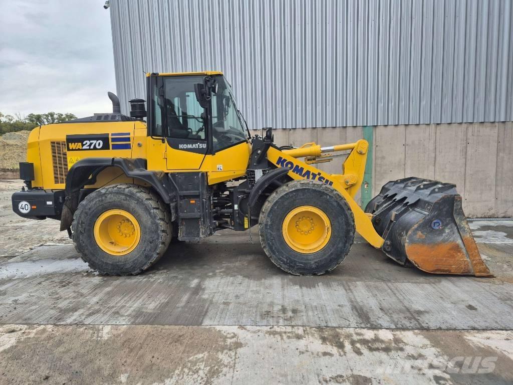 Komatsu WA 270-8 Ładowarki kołowe