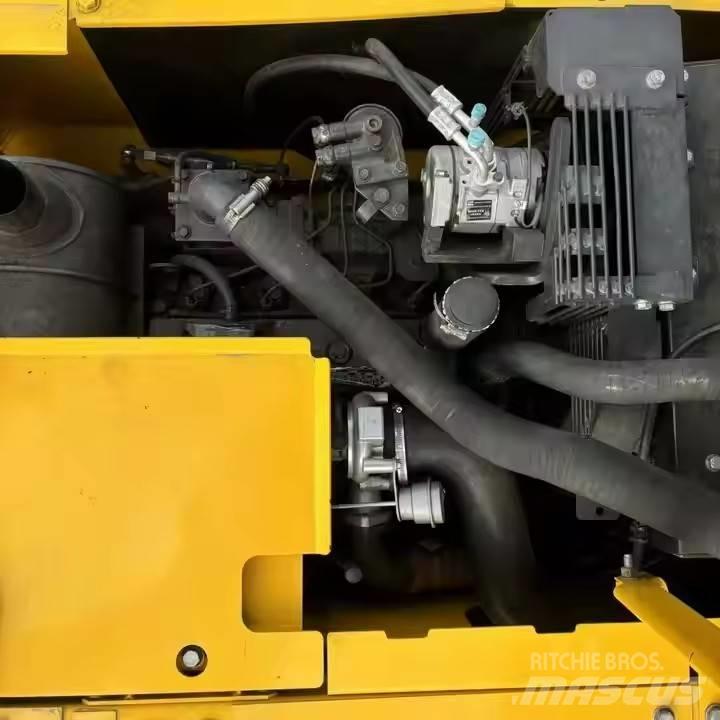 Komatsu PC130 Koparki gąsienicowe