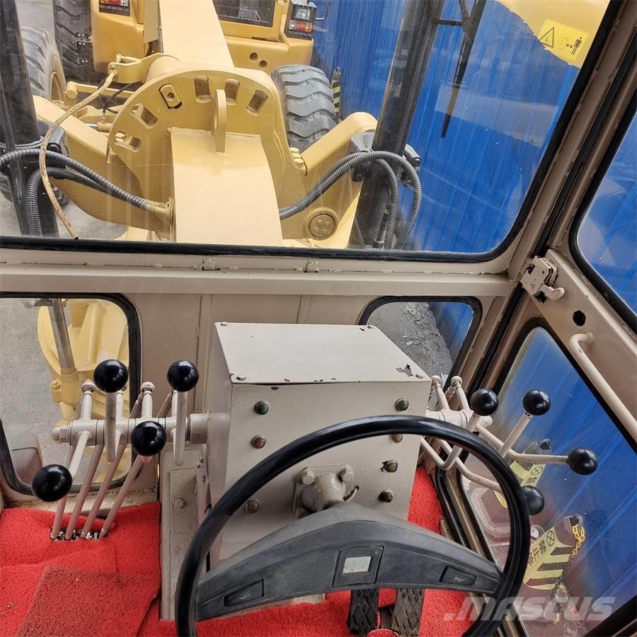 CAT 140 H Równiarki