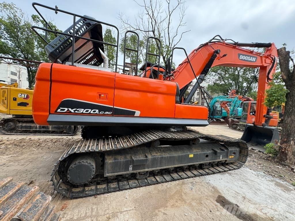 Doosan DX 300 LC LR Koparki gąsienicowe