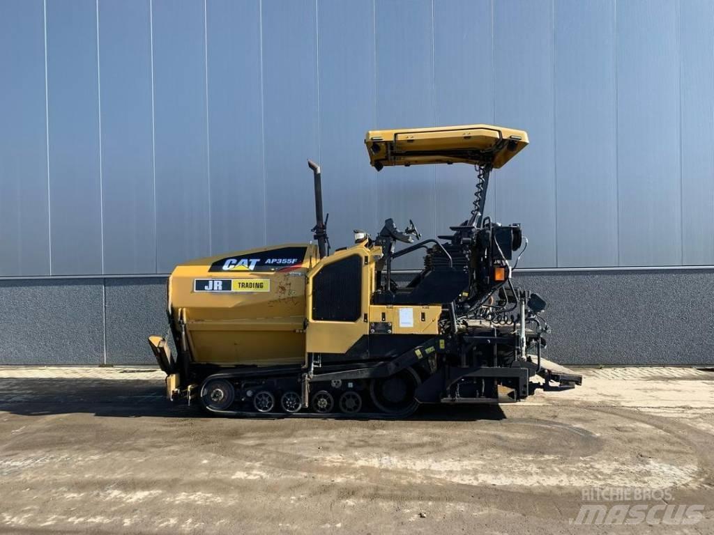 CAT AP355F Rozściełacze do asfaltu