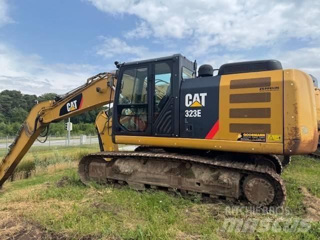 CAT 323 E Koparki gąsienicowe