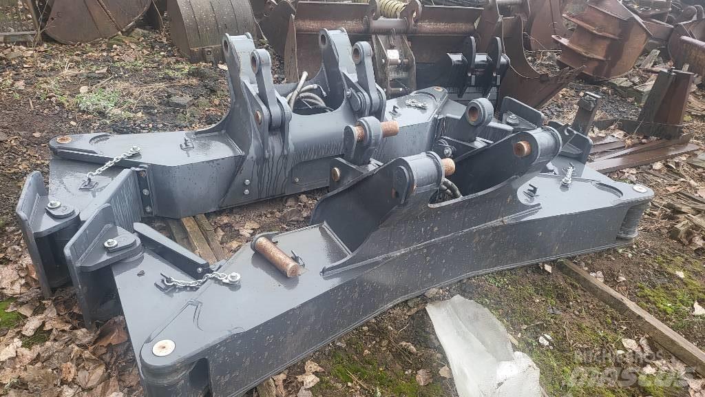 Doosan outdigger Ramy i zawieszenie