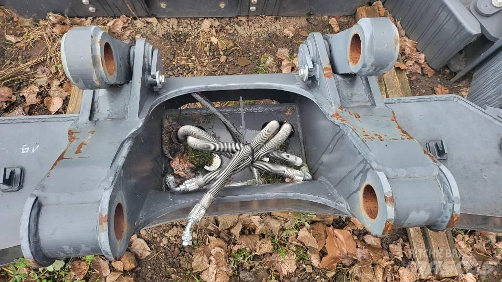 Doosan outdigger Ramy i zawieszenie