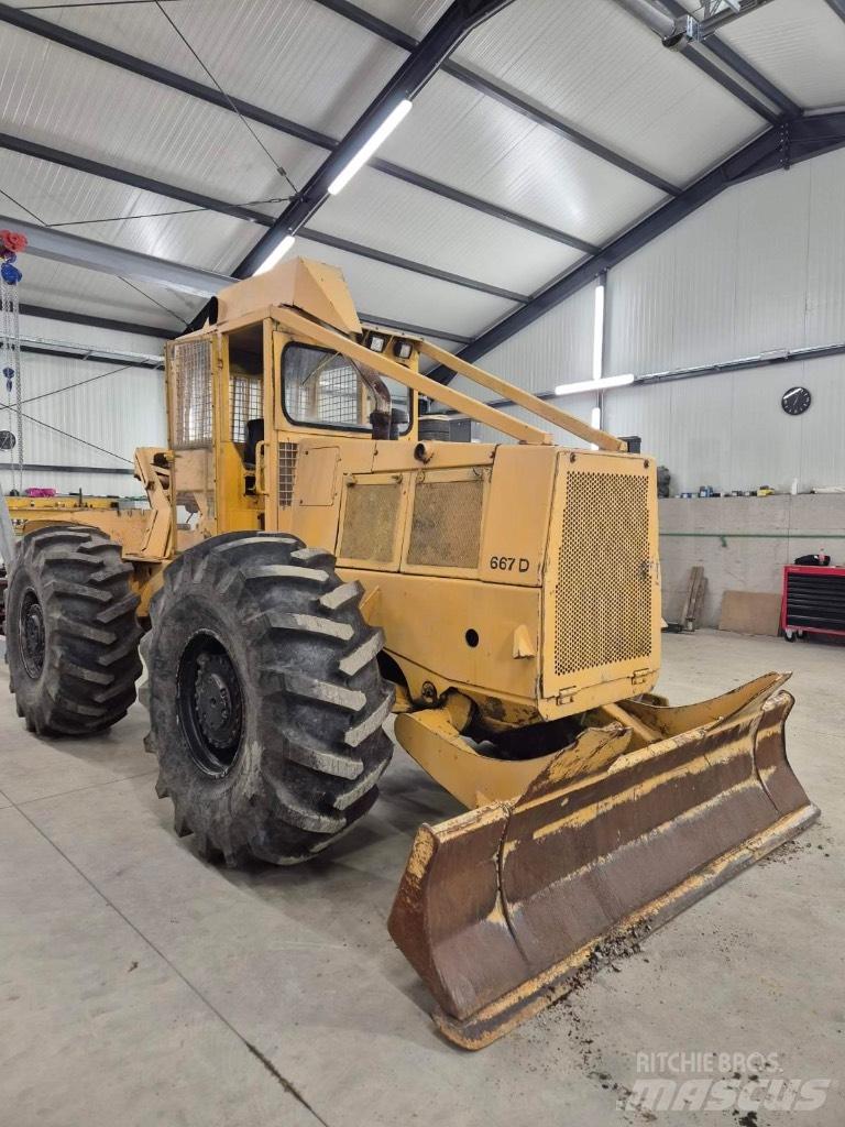 John Deere 667d Traktory leśne