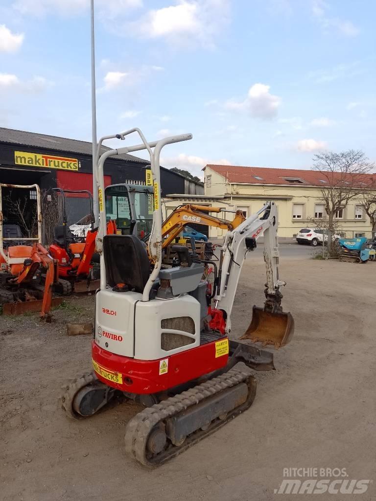 Takeuchi TB210R Minikoparki