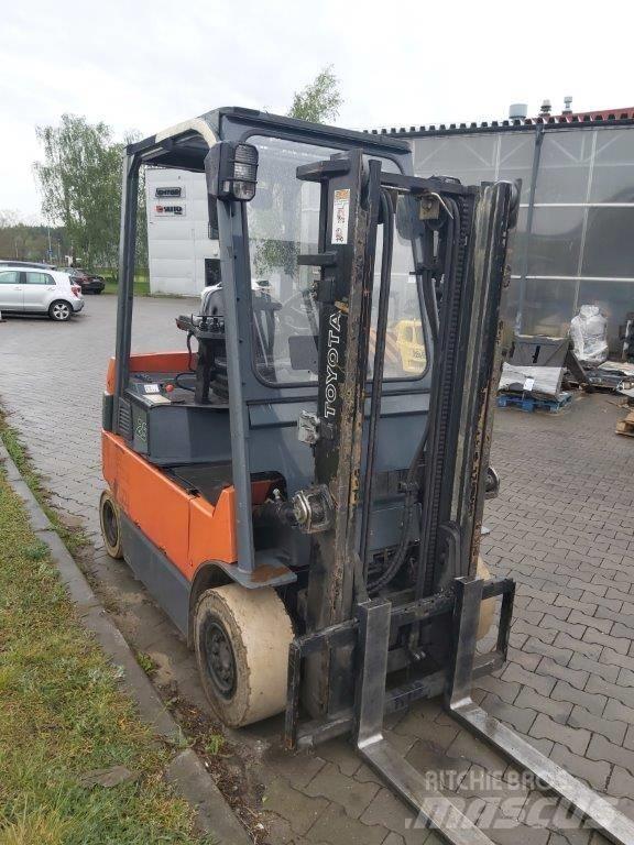 Toyota 7 FB MF 25 Wózki elektryczne