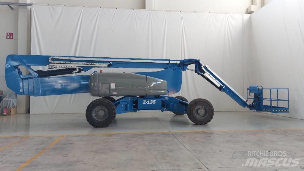 Genie ZX 135/70 Podnośniki przegubowe