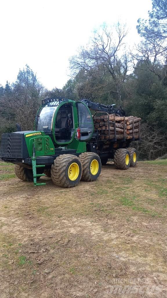John Deere 1110 E Forwardery