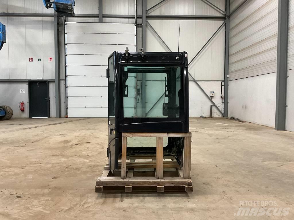 Kubota U 56-5 Kabiny i wnętrze