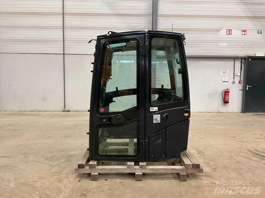 Kubota U 56-5 Kabiny i wnętrze