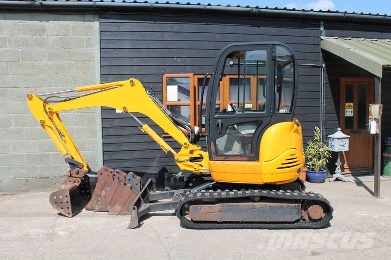 JCB 8032 Minikoparki