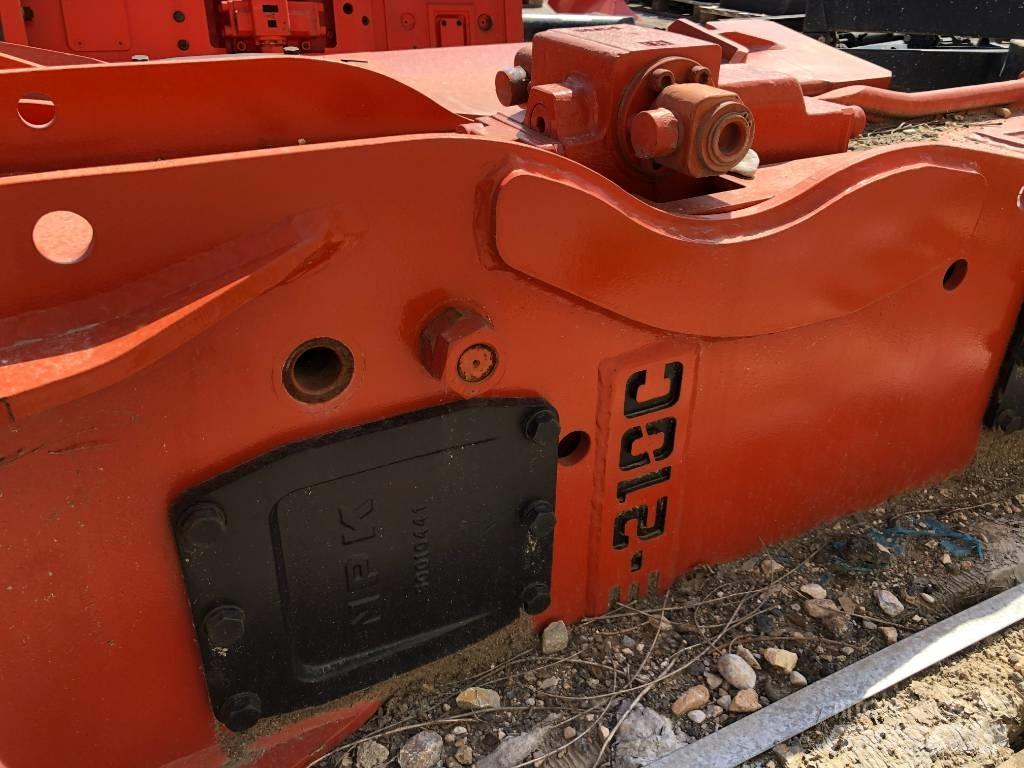NPK E-210 C Młoty hydrauliczne