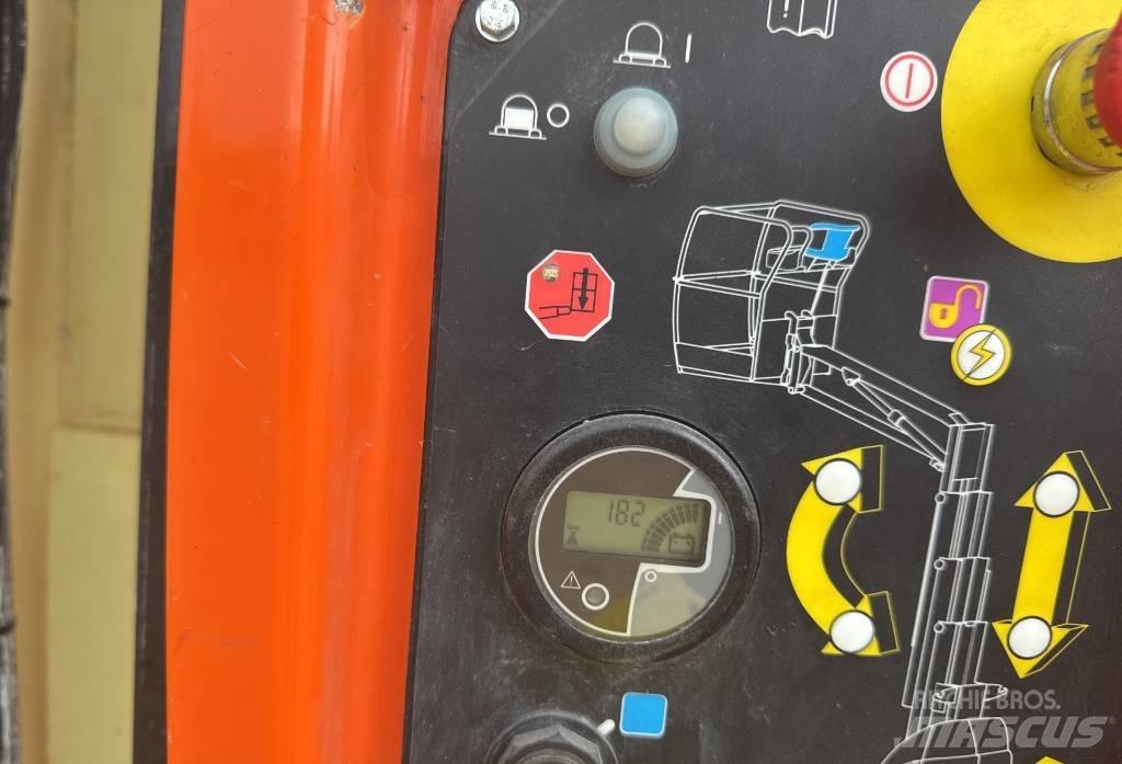 JLG Toucan 8 E Podnośniki masztowe
