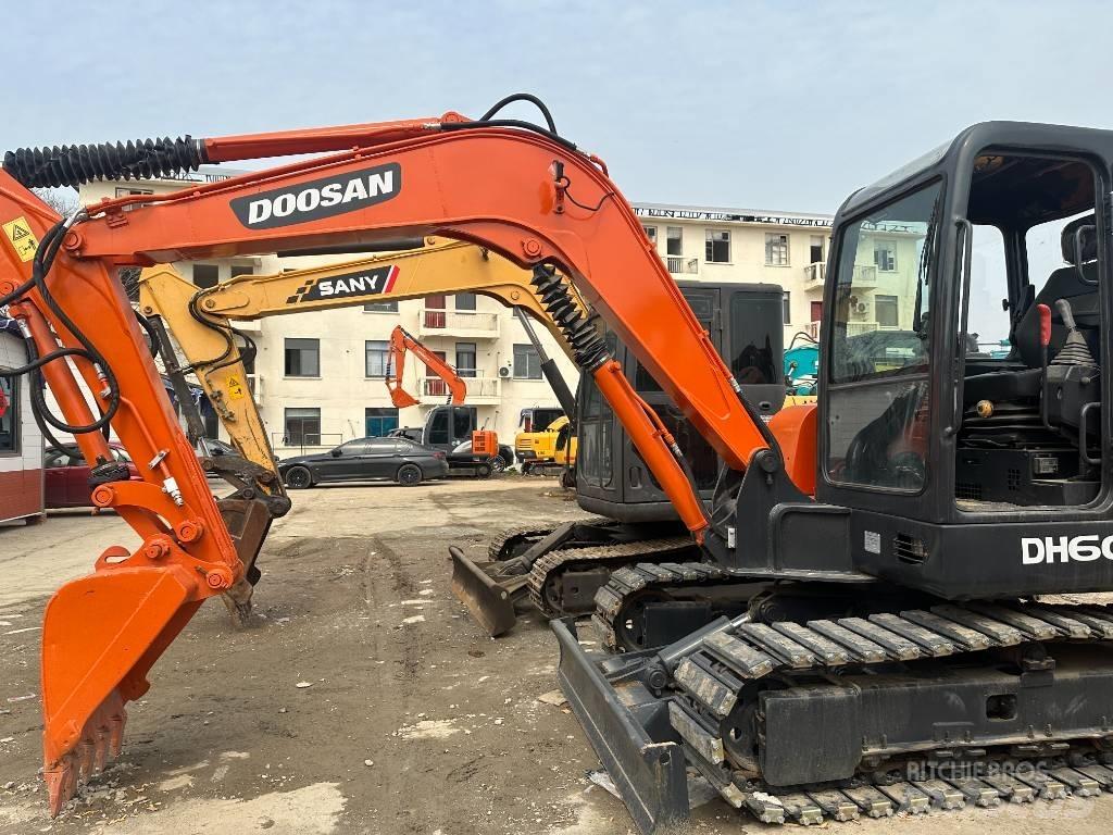 Doosan DH 60-7 Koparki gąsienicowe