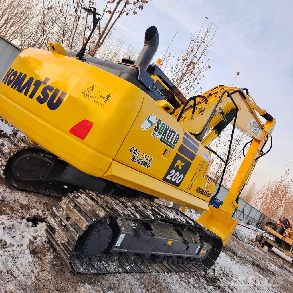 Komatsu PC 220-8 Koparki gąsienicowe
