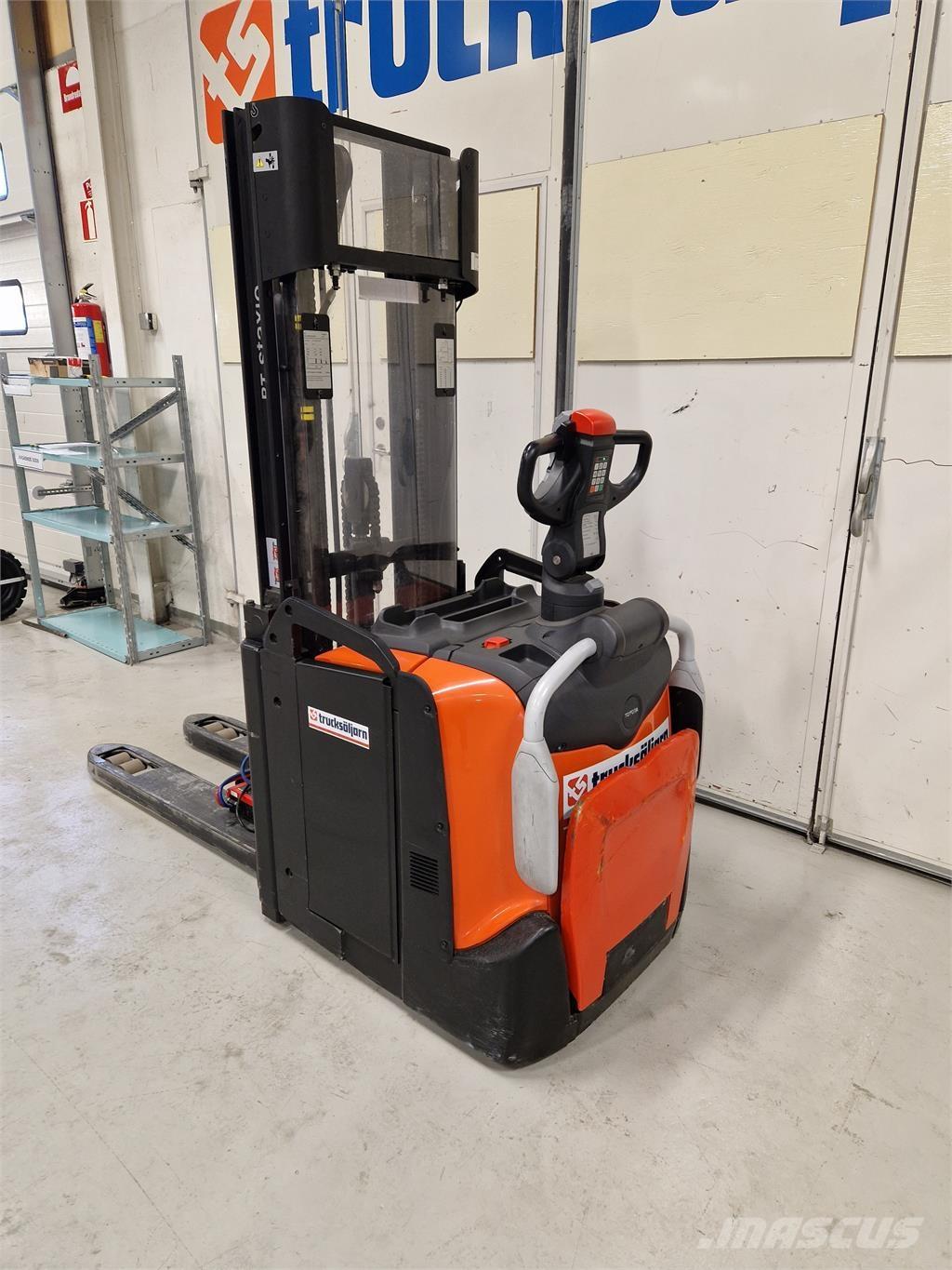 Toyota SPE120L Samojezdne maszyny do załadunku