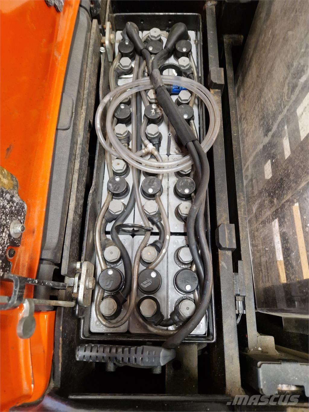 Toyota SPE120L Samojezdne maszyny do załadunku