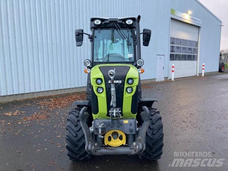 CLAAS NEXOS 240 S Ciągniki rolnicze
