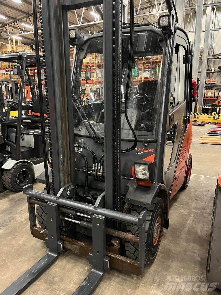 Linde H25D-02 Wózki Diesla