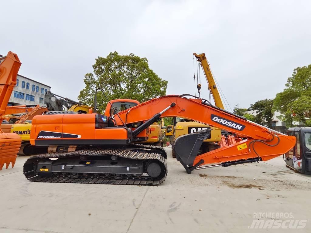 Doosan DX 225 LC Koparki gąsienicowe
