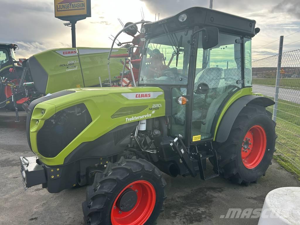 CLAAS Nexos 220 Ciągniki rolnicze