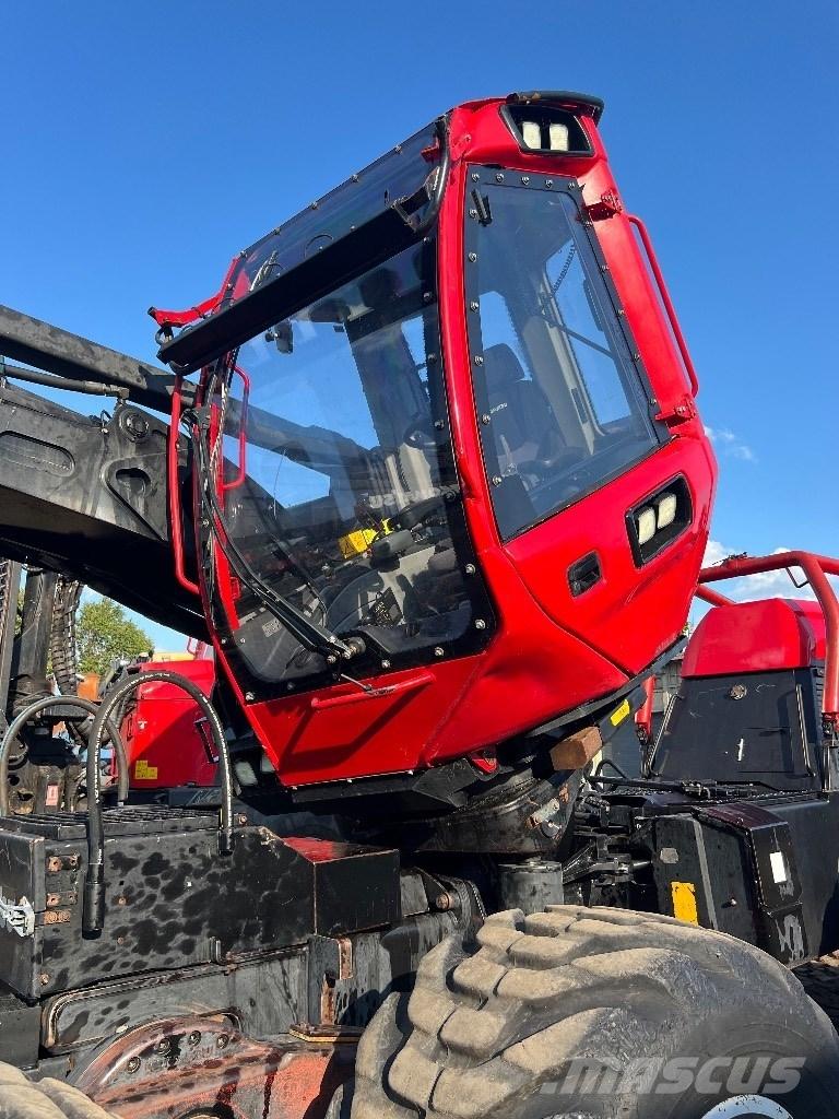 Komatsu 931 XC Harwestery