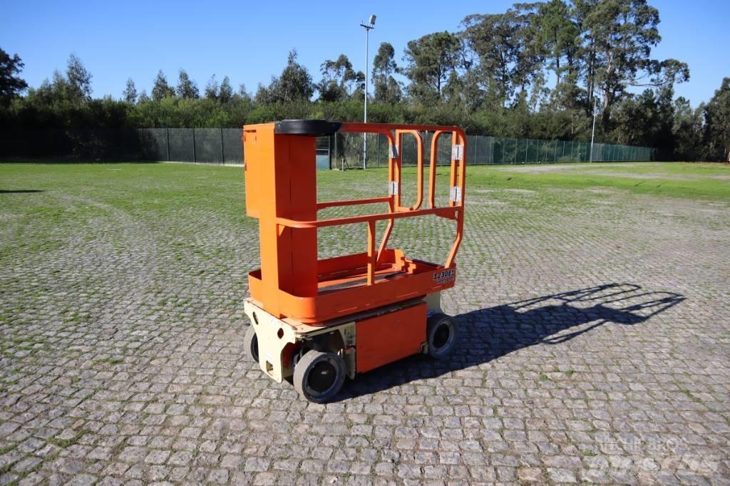 JLG 1230ES Podnośniki masztowe