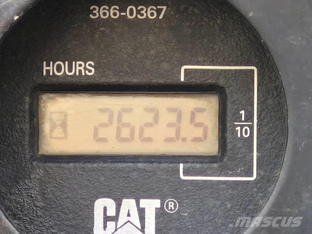 CAT 304 E 2 CR Minikoparki