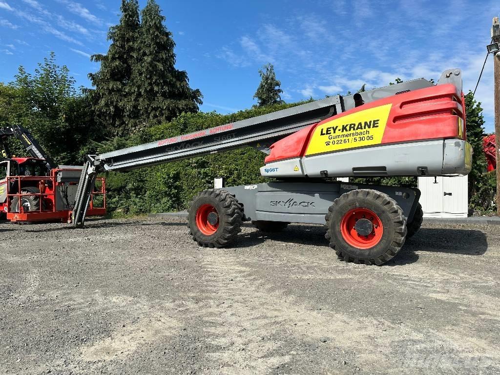 SkyJack SJ66T Podnośniki przegubowe