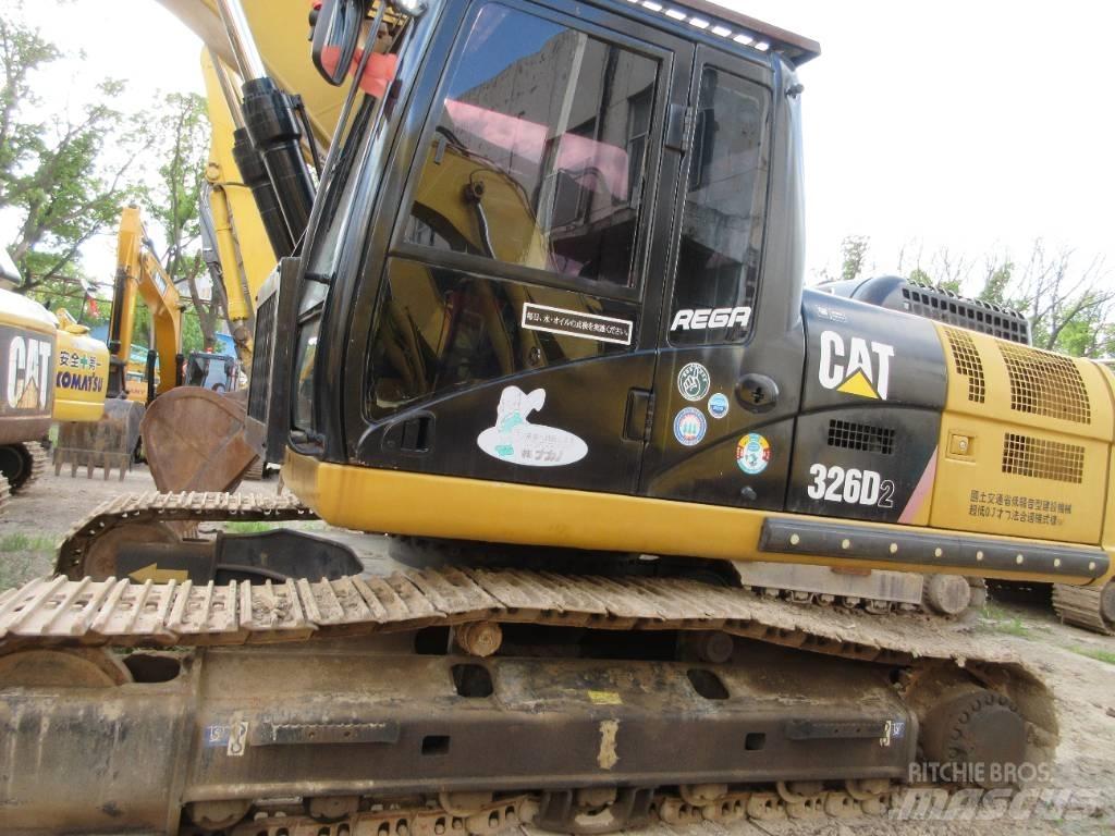 CAT 326 Koparki gąsienicowe