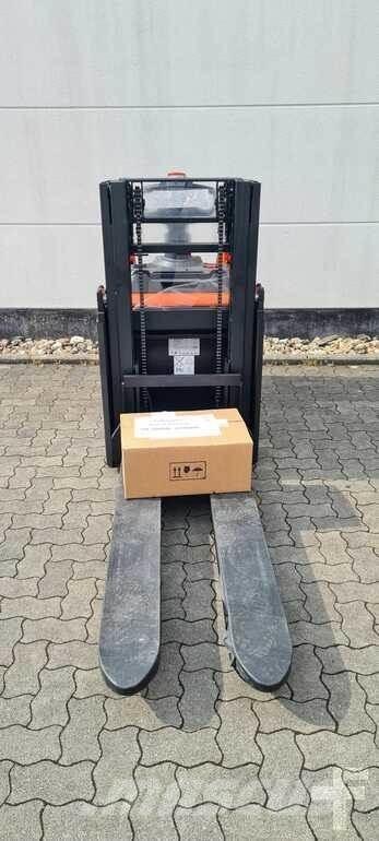 Toyota BT SPE200D Samojezdne maszyny do załadunku