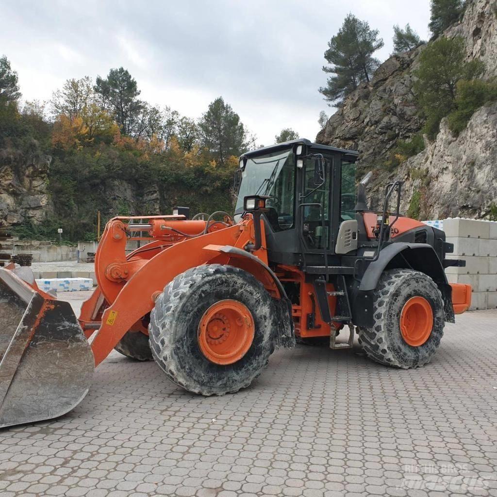 Hitachi ZW 220-5 Ładowarki kołowe