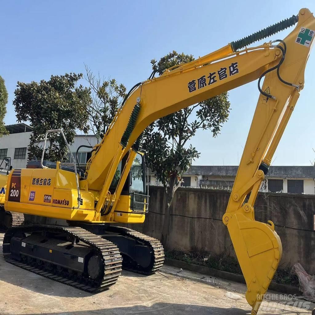 Komatsu PC 200-8 Koparki gąsienicowe