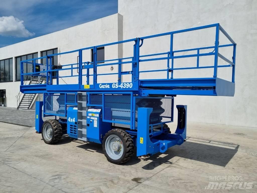 Genie GS 4390        P478 Podnośniki nożycowe