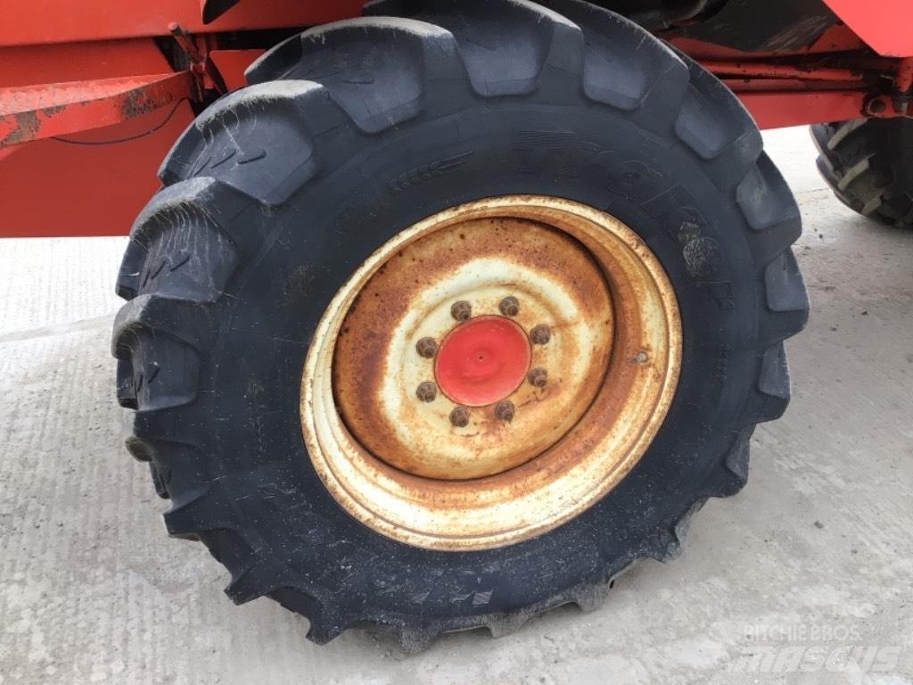 Bateman RB25 SPRAYER Opryskiwacze samojezdne