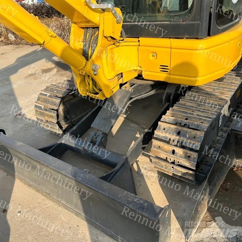 Komatsu PC35MR Minikoparki