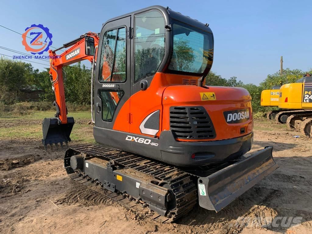 Doosan DX 60 Minikoparki