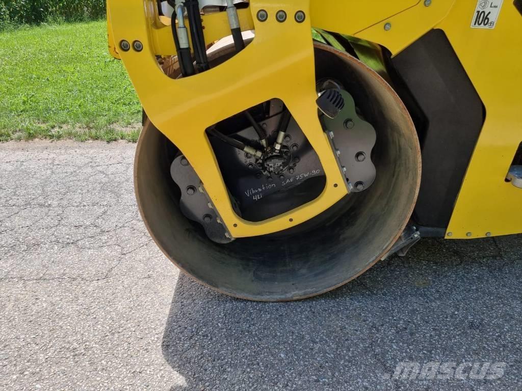 Bomag BW 151 AC-5 Walce ogumione