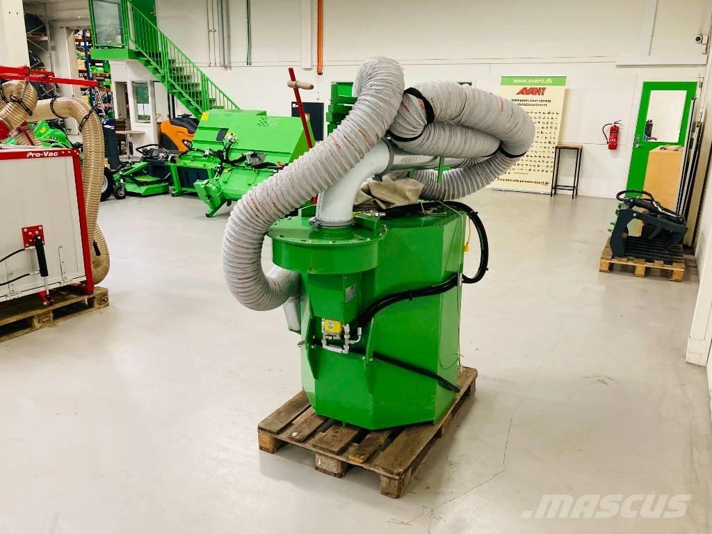 Croni Løvsuger Komunalne - Inne