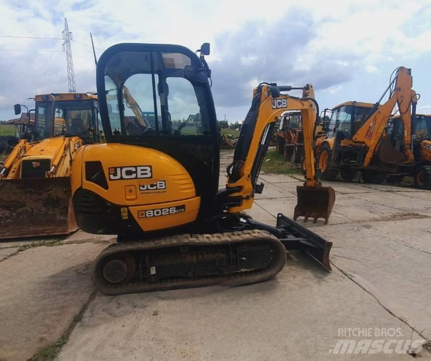 JCB 8026 CTS Minikoparki