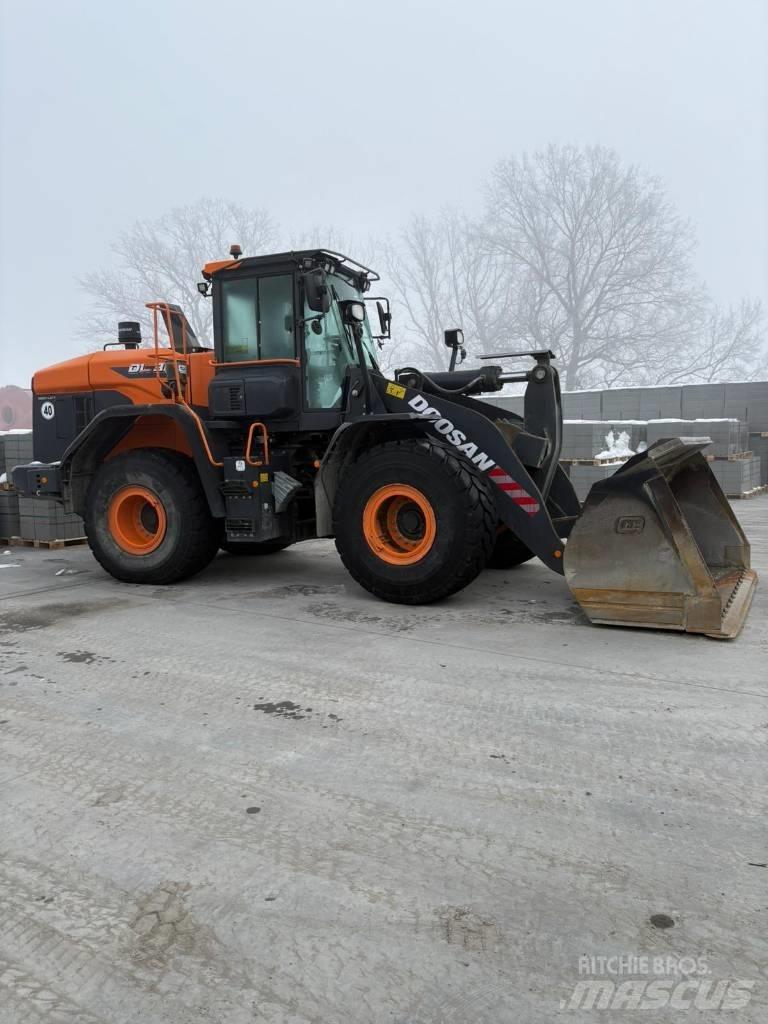 Doosan DL 320-7 Ładowarki kołowe