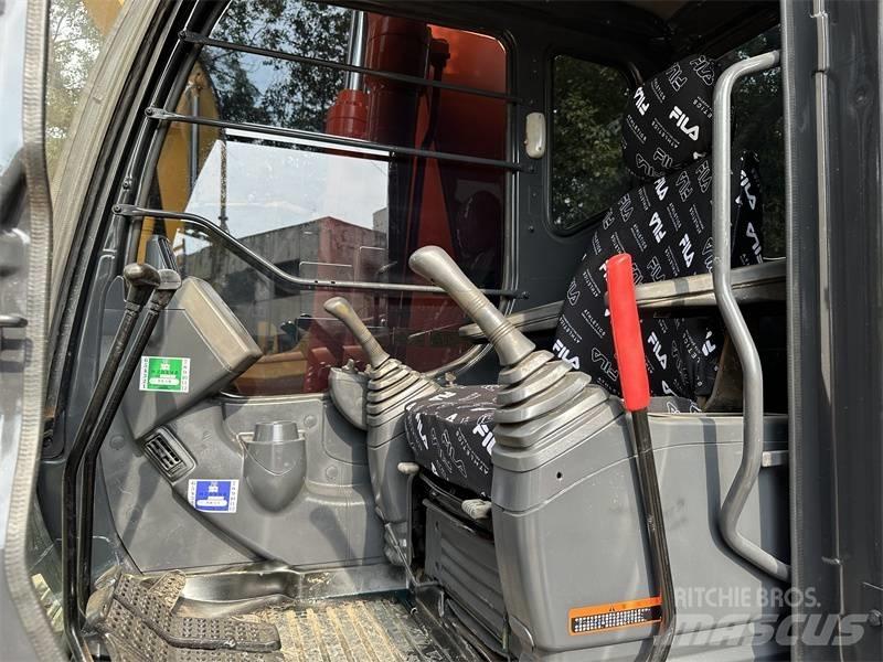 Hitachi 200 Koparki kołowe