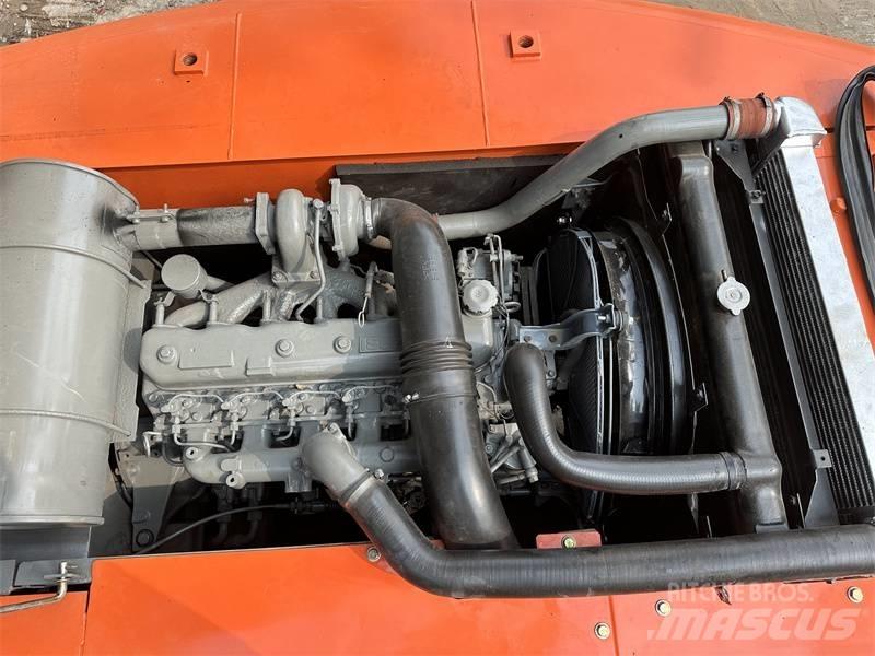 Hitachi 200 Koparki kołowe