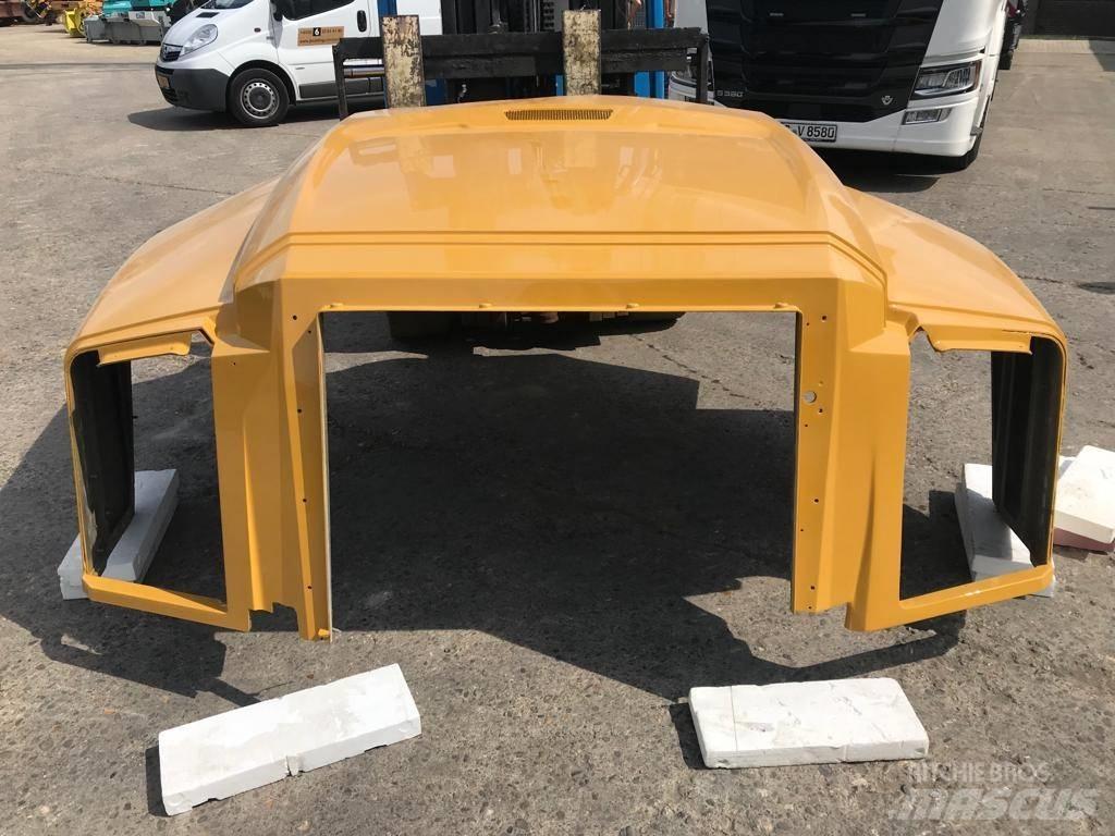 CAT 735 B Hood Ramy i zawieszenie