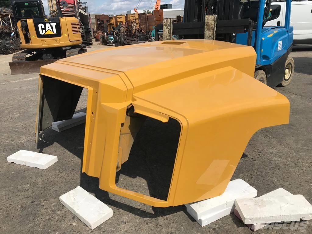 CAT 735 B Hood Ramy i zawieszenie