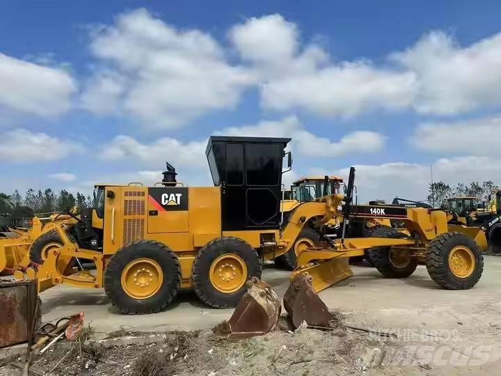 CAT 140 K Równiarki