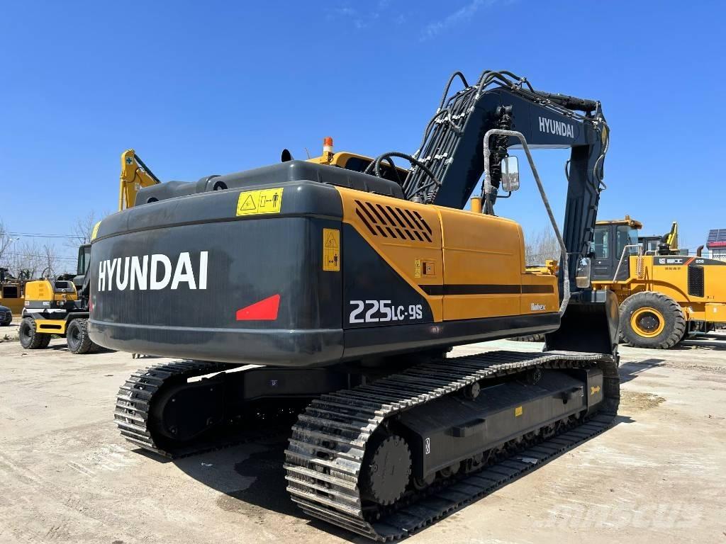 Hyundai 225lc-9s Midikoparki  7t - 12t